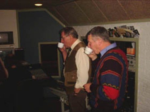 hofzangers_aan_de_koffie