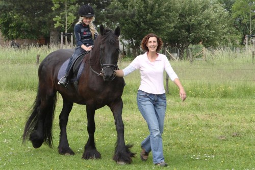 Thecla_en_Sven_Paardrijden (11)