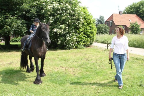 Thecla_en_Sven_Paardrijden (34)