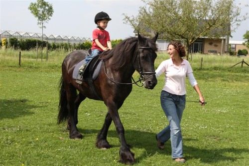 Thecla_en_Sven_Paardrijden (51)