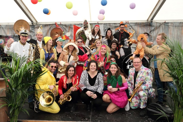 Carnaval 2020 met De Deurdweilers