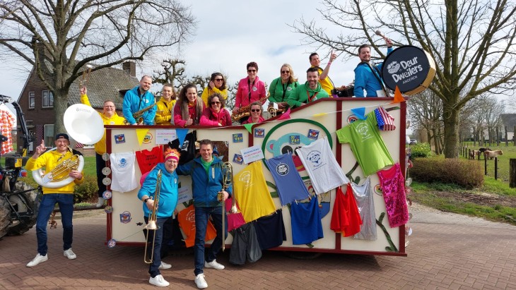De eerste Halfvastenoptocht in Angeren