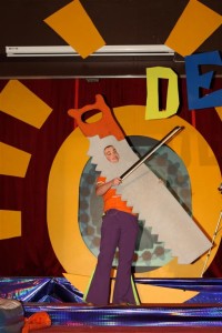 Ook de Zingende Zaag zal niet ontbreken!